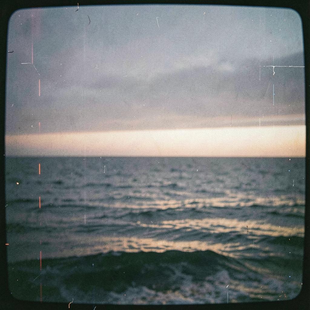 【夏洋楽】Last Light On Water Ⅱ のイメージ